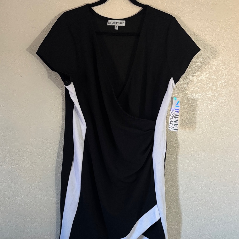 Almost Famous Black & White Colorblock Dress – Size 2X – New With Tags